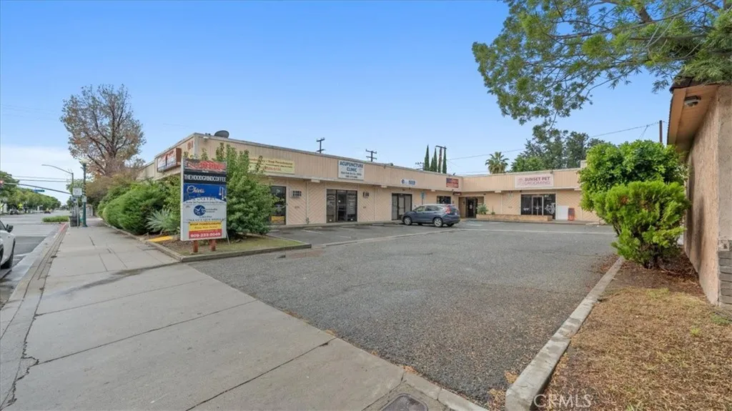 Additional image 3 of 106 N Riverside Ave, Rialto, CA 92376