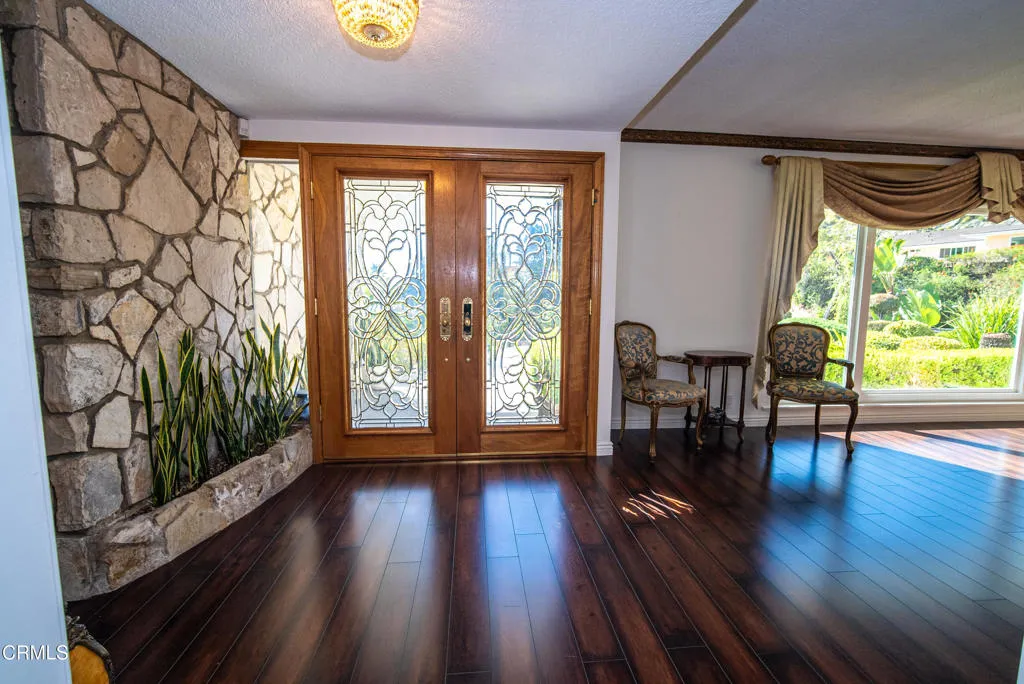 Additional image 119 of 2460 Las Positas Road, Glendale, CA 91208