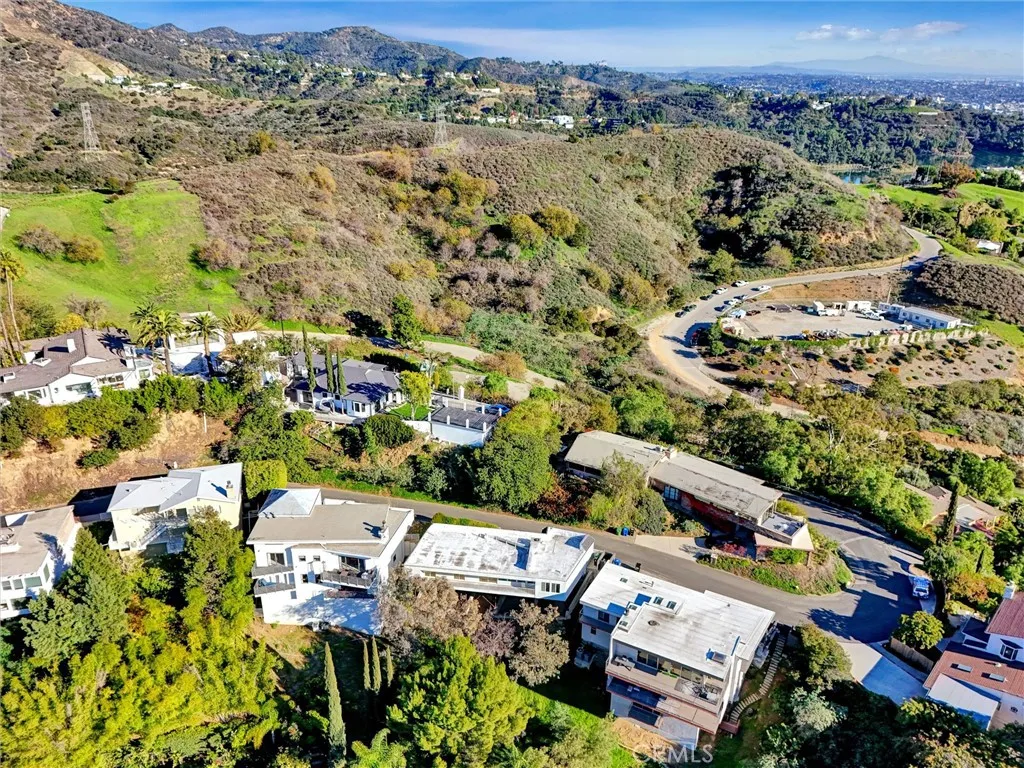 Additional image 86 of 3219 Tareco, Los Angeles, CA 90068