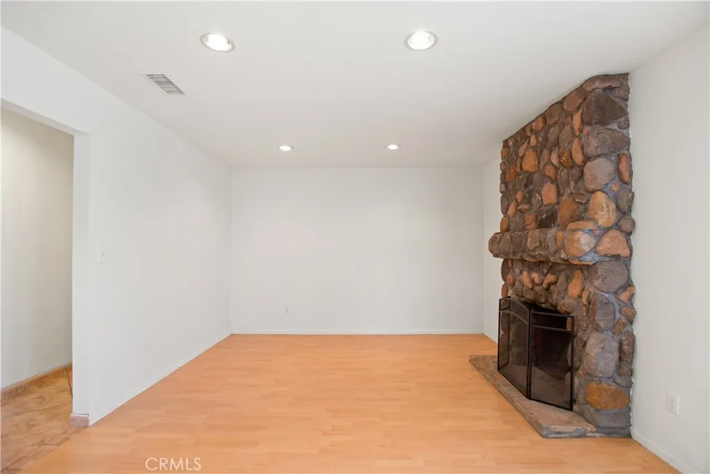 Additional image 37 of 979 N Gardena Ave, Rialto, CA 92376