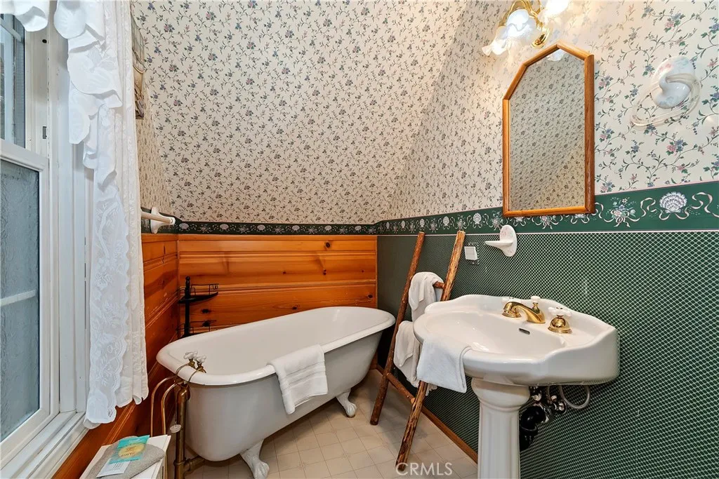 Additional image 66 of 41496 Oak St, Big Bear Lake, CA 92315