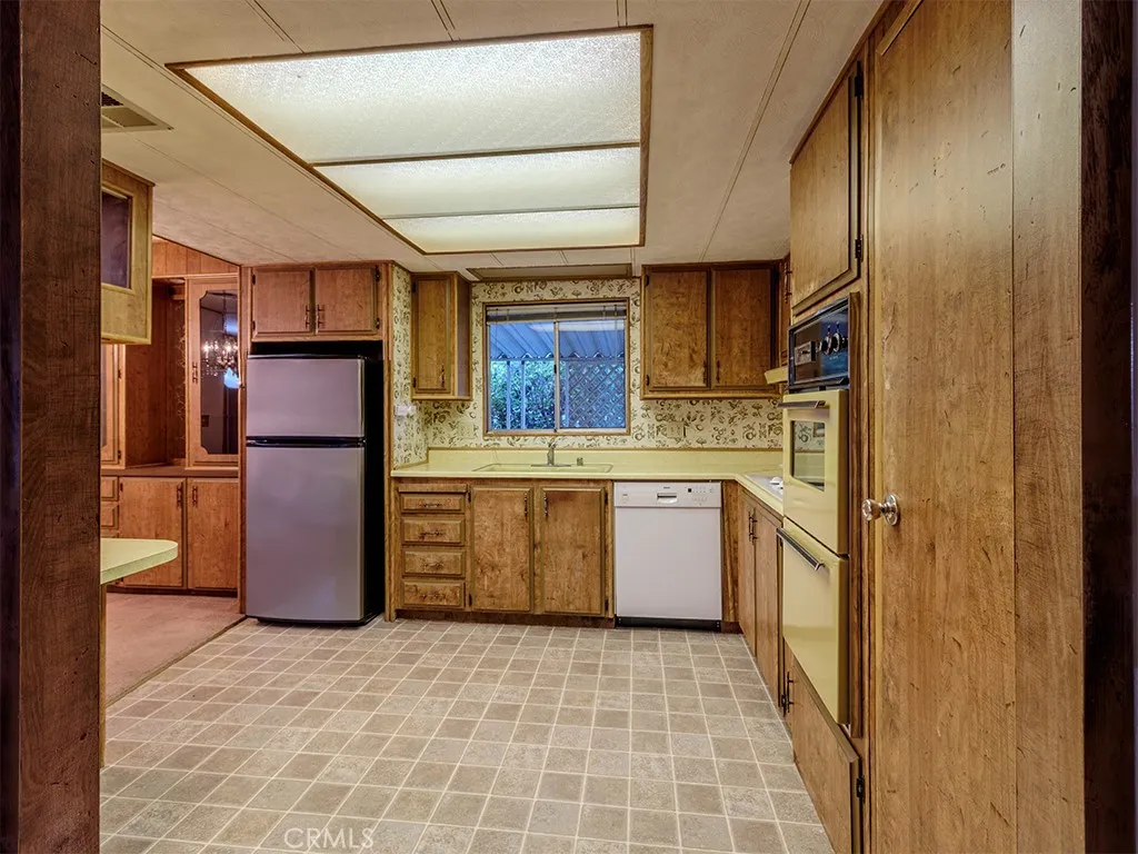 Additional image 11 of 1420 Glengrove Sq, Corona, CA 92882