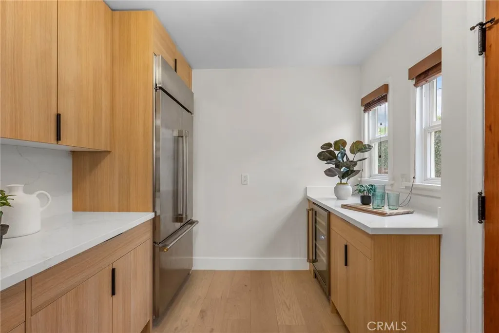 Additional image 21 of 2928 11th St, Los Angeles, CA 90018