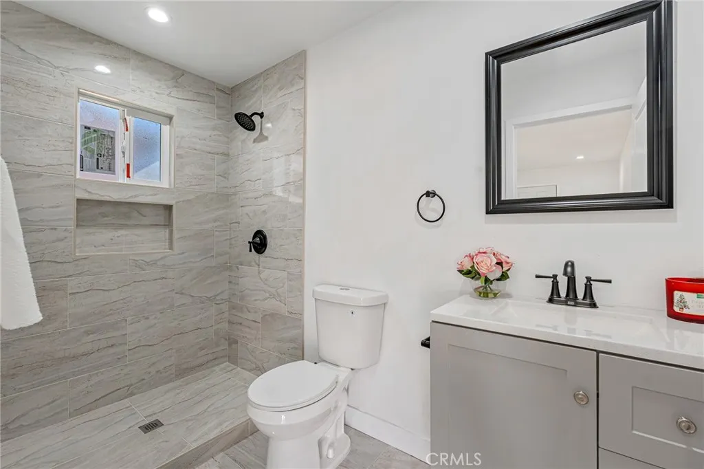 Additional image 72 of 622 W 99th St, Los Angeles, CA 90044