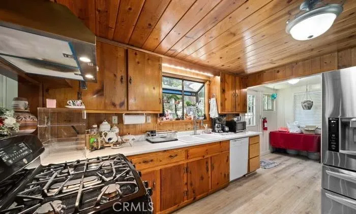 Additional image 32 of 23095 Balsam Ln, Crestline, CA 92325