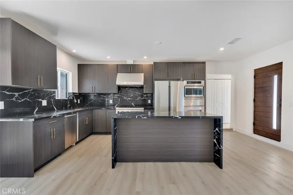 Additional image 6 of 8127 Radford Avenue, North Hollywood, CA 91605