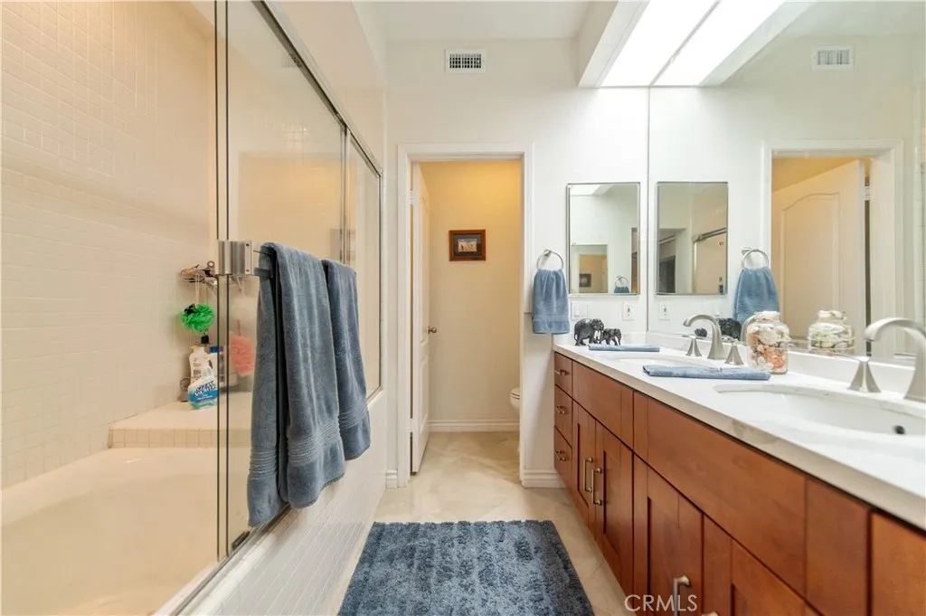 Additional image 16 of 74 Lehigh Aisle, Irvine, CA 92612