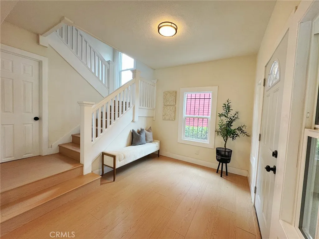 Additional image 4 of 2058 W 30th Street, Los Angeles, CA 90018