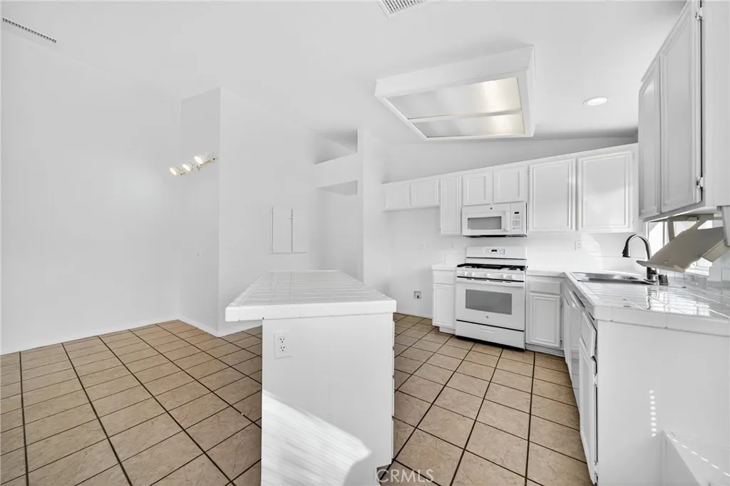 Additional image 50 of 25181 Avocet Cir, Hemet, CA 92544