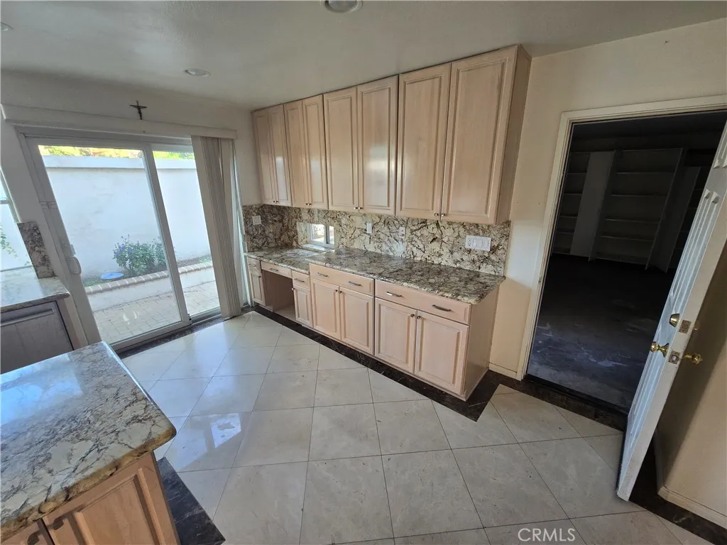 Additional image 6 of 18 Laconia, Irvine, CA 92614