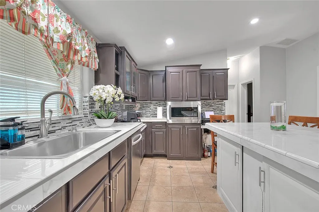 Additional image 8 of 26311 Jackson Ave Unit 53, Murrieta, CA 92563