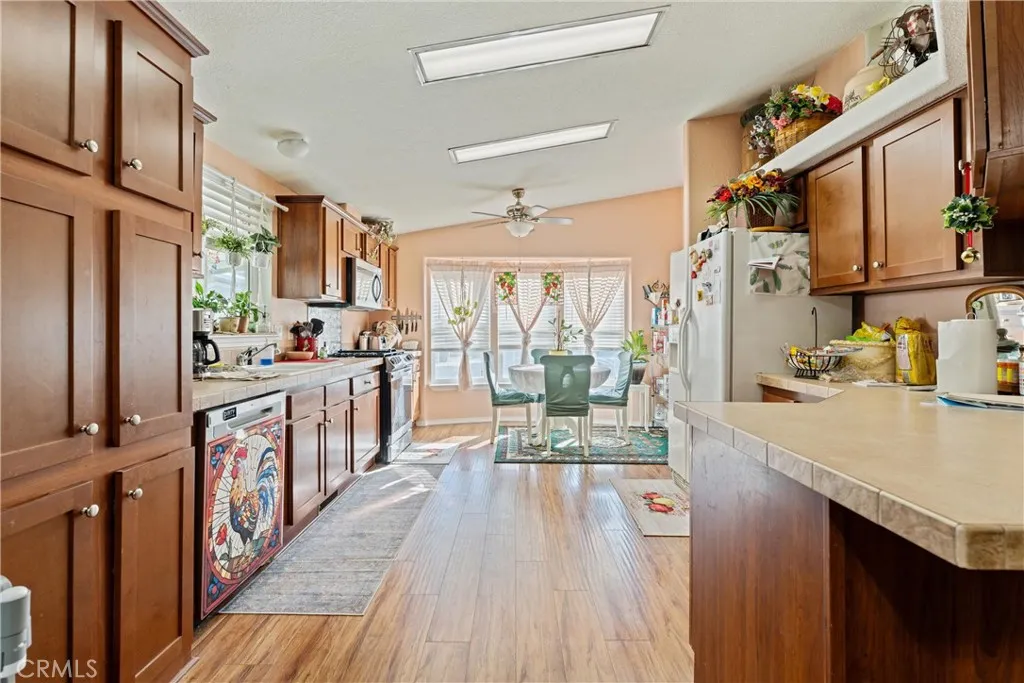 Additional image 10 of 1550 20th St W, Rosamond, CA 93560