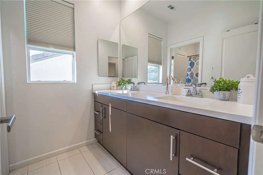 Additional image 96 of 18642 Cedar Crest Drive, Canyon Country, CA 91387