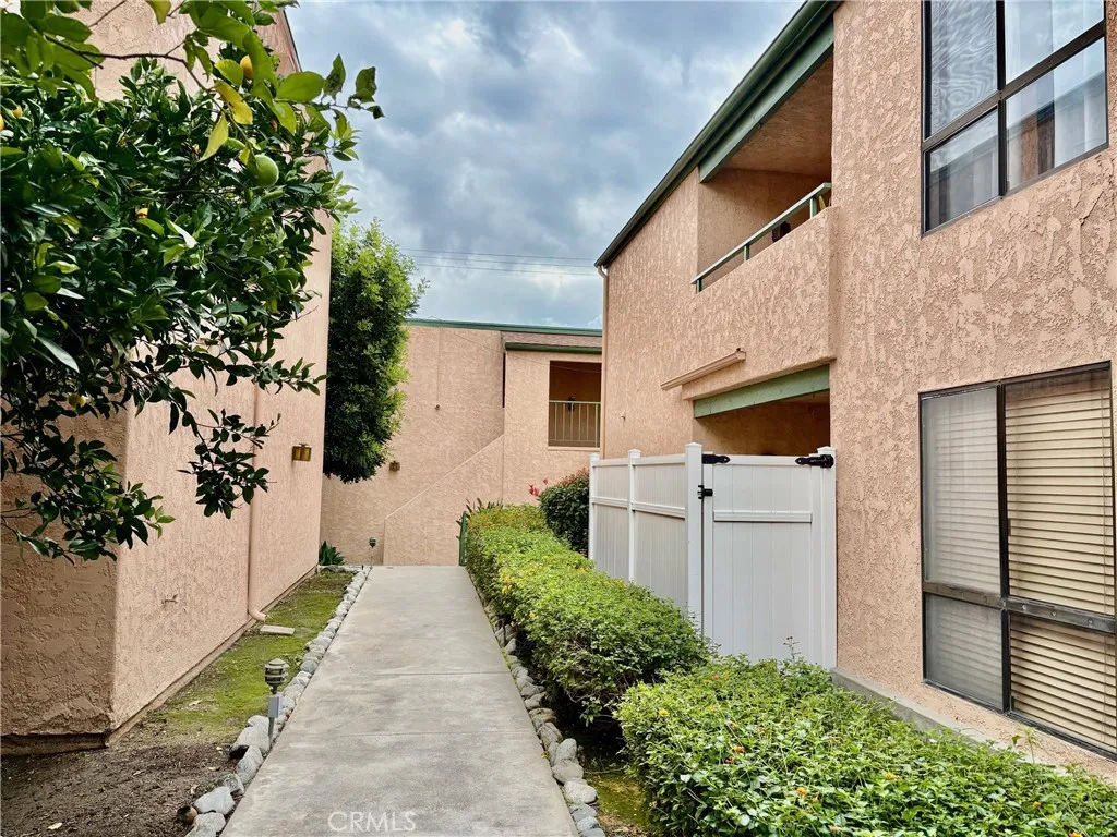 Additional image 17 of 1126 Fairview Ave Unit 210, Arcadia, CA 91007