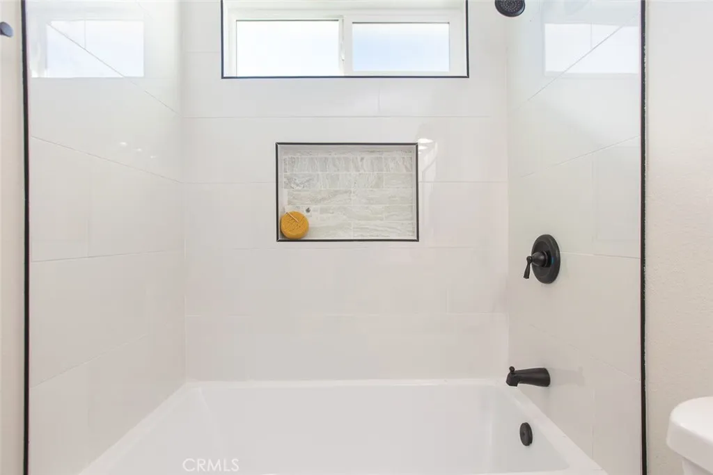 Additional image 32 of 425 S Cliveden Avenue, Compton, CA 90220