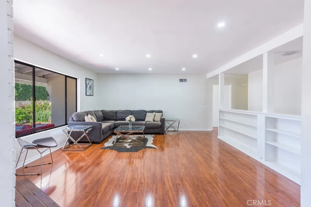 Additional image 81 of 6563 Bianca, Lake Balboa, CA 91406