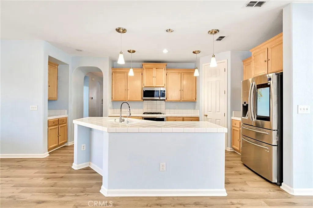 Additional image 15 of 1049 Stanford Ave, Madera, CA 93637