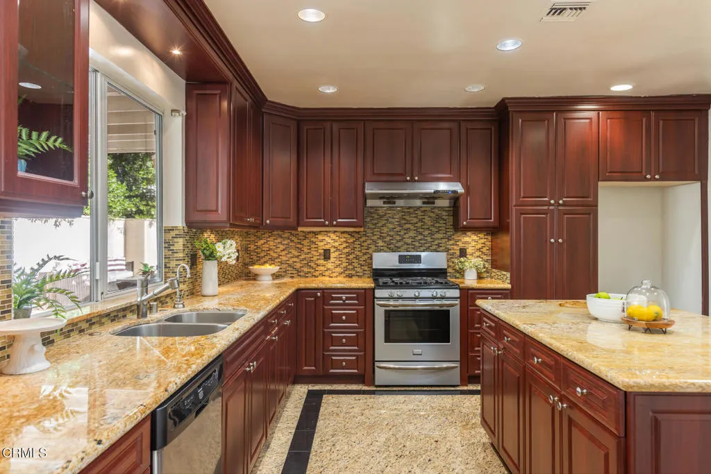 Additional image 32 of 4926 Crown Avenue, La Canada Flintridge, CA 91011