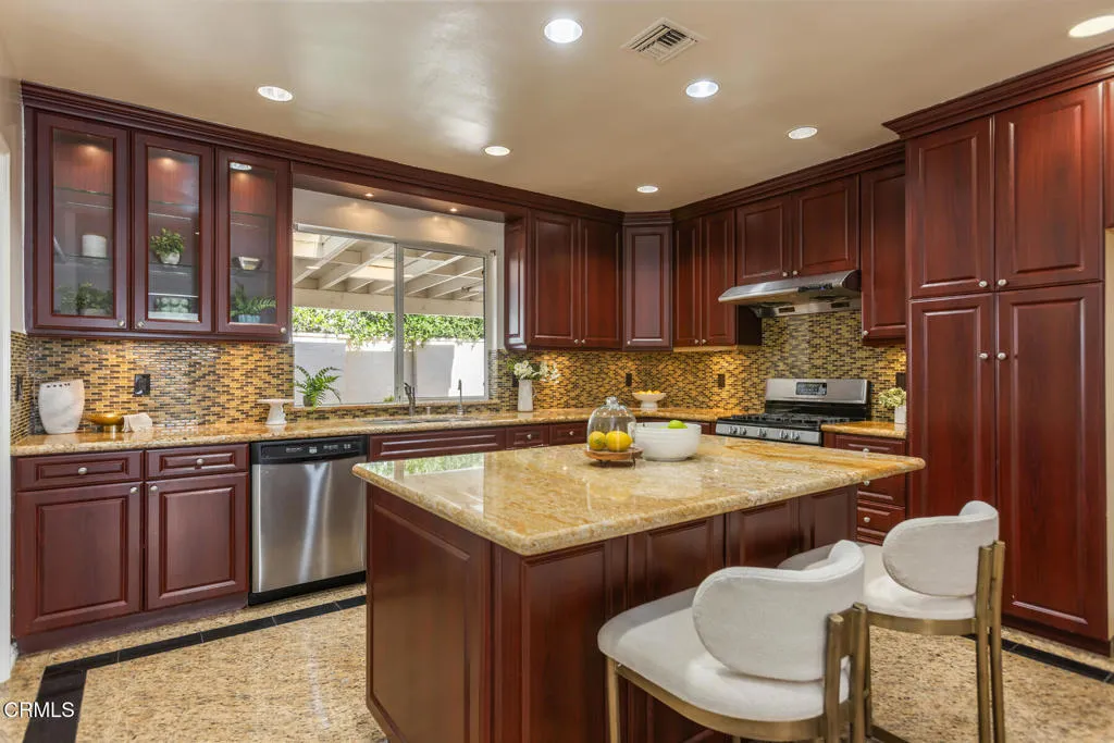 Additional image 36 of 4926 Crown Avenue, La Canada Flintridge, CA 91011