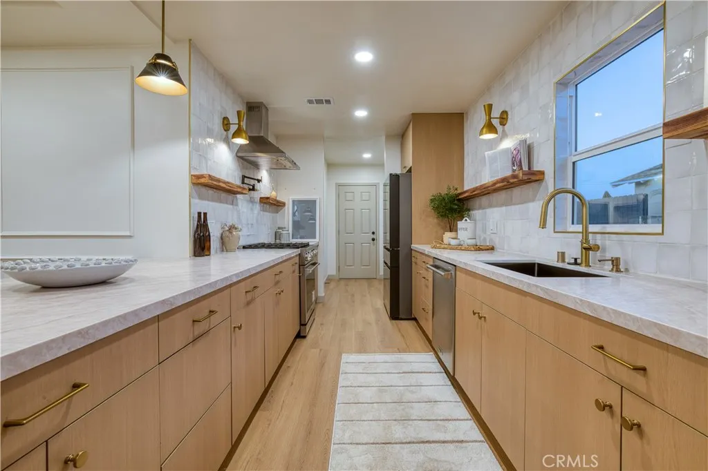 Additional image 17 of 925 W Autumn Dr, Anaheim, CA 92805