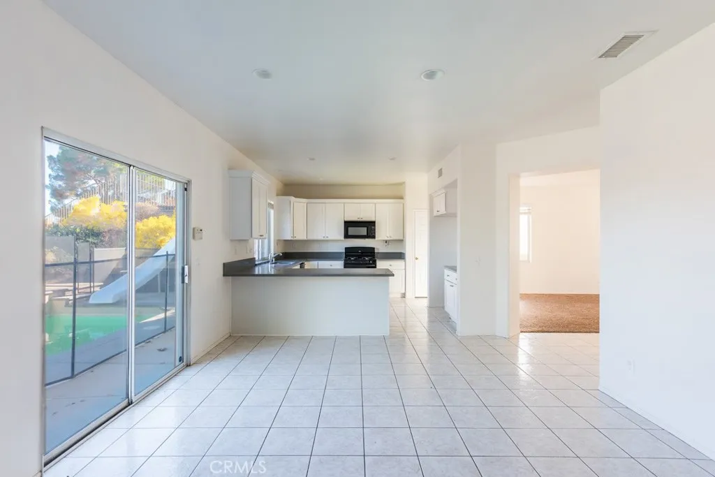 Additional image 15 of 38318 Wakefield Place, Palmdale, CA 93551