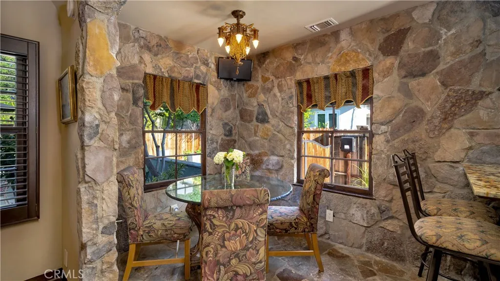 Additional image 38 of 2510 N Park Boulevard, Santa Ana, CA 92706