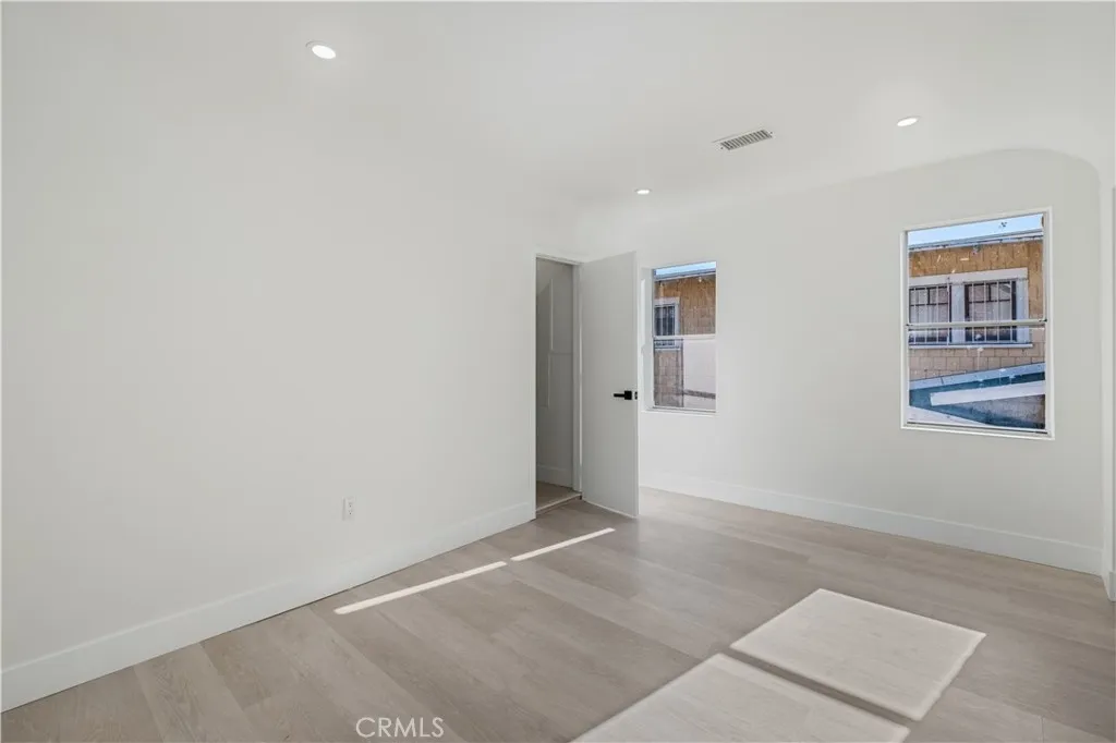 Additional image 78 of 2410 8th Avenue, Los Angeles, CA 90018