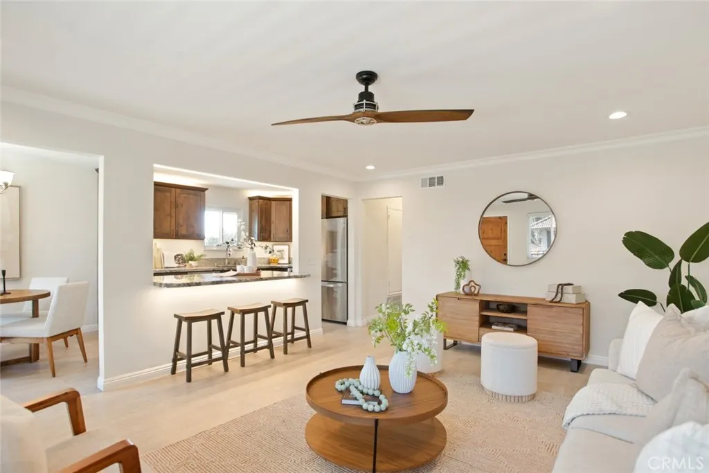 Additional image 2 of 3636 S Main Street Unit D, Santa Ana, CA 92707