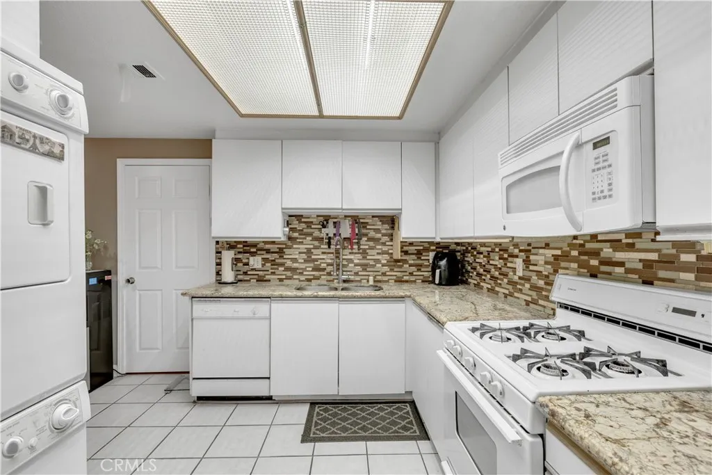 Additional image 44 of 10511 Ashton Unit 101, Los Angeles, CA 90024