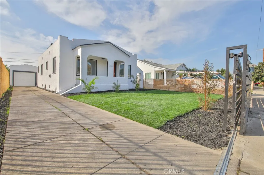 Additional image 48 of 946 E 104th St, Los Angeles, CA 90002