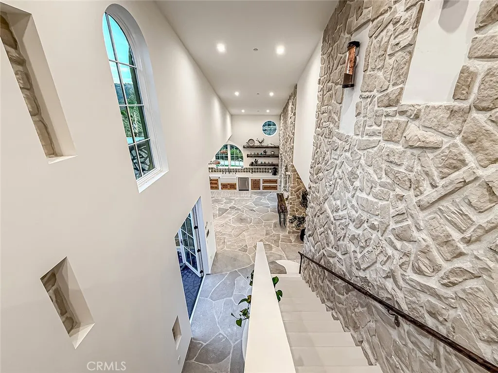 Additional image 42 of 33239 Mulholland Highway, Malibu, CA 90265