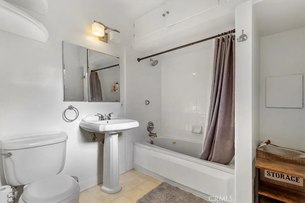 Additional image 11 of 17900 Hatteras St, Encino, CA 91316