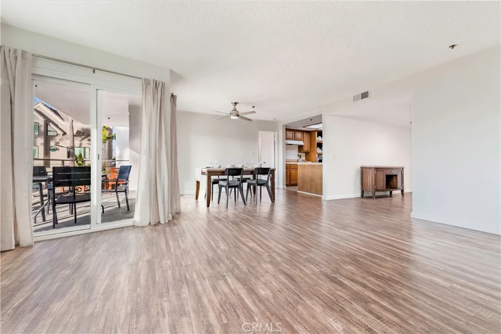 Additional image 4 of 16255 Pacific Circle Unit 106, Huntington Beach, CA 92649