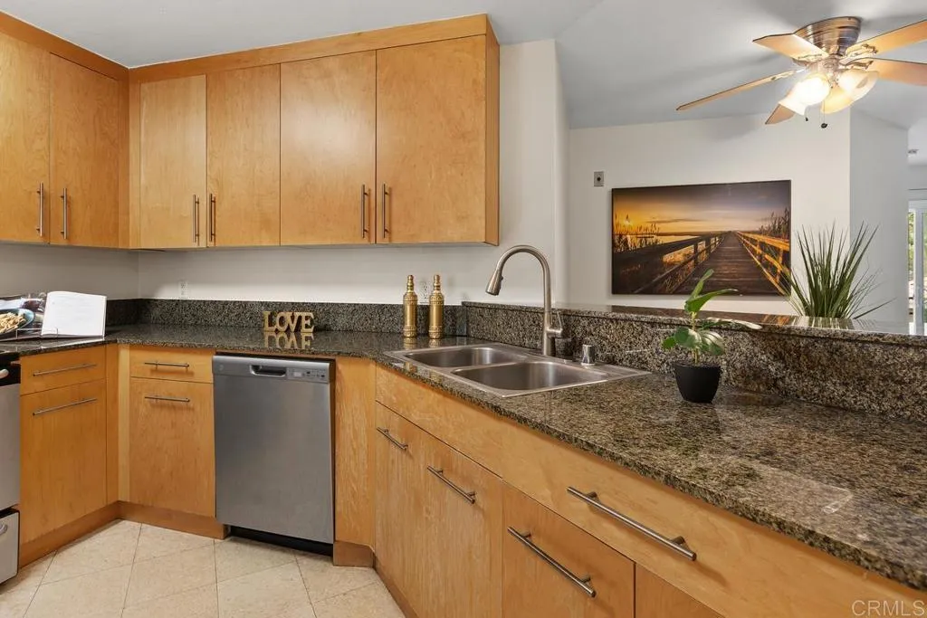 Additional image 7 of 7565 Charmant Dr Unit 512, San Diego, CA 92122