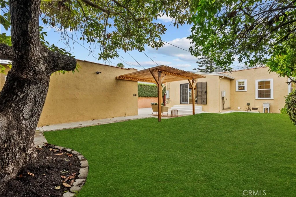 Additional image 44 of 2928 11th St, Los Angeles, CA 90018