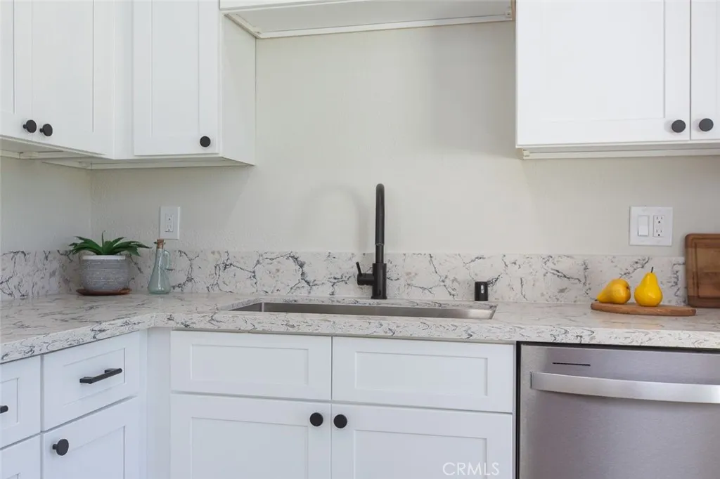 Additional image 57 of 425 S Cliveden Avenue, Compton, CA 90220