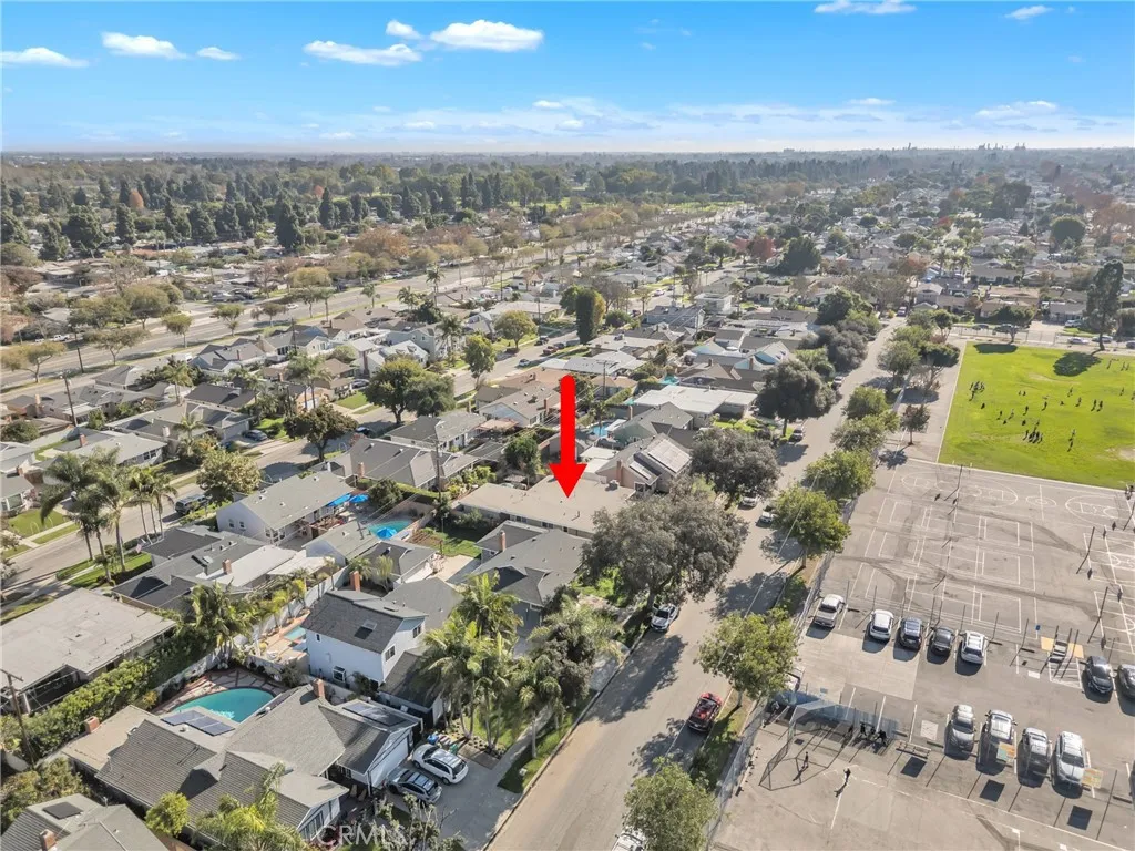3220 Ostrom Ave, Long Beach, CA 90808
