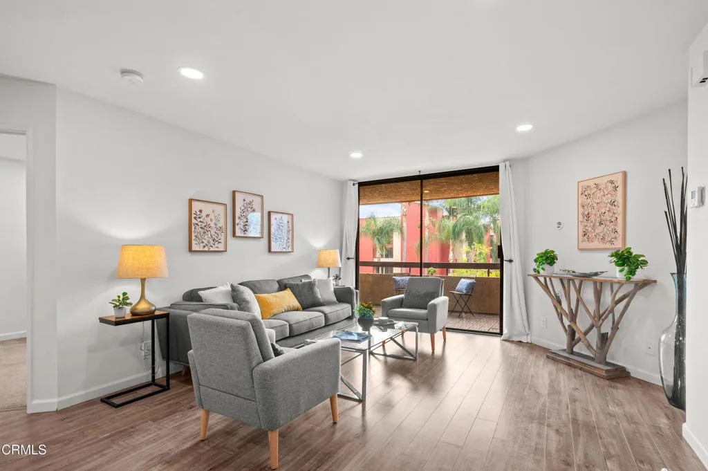 Additional image 51 of 3961 Via Marisol Unit 218, Los Angeles, CA 90042