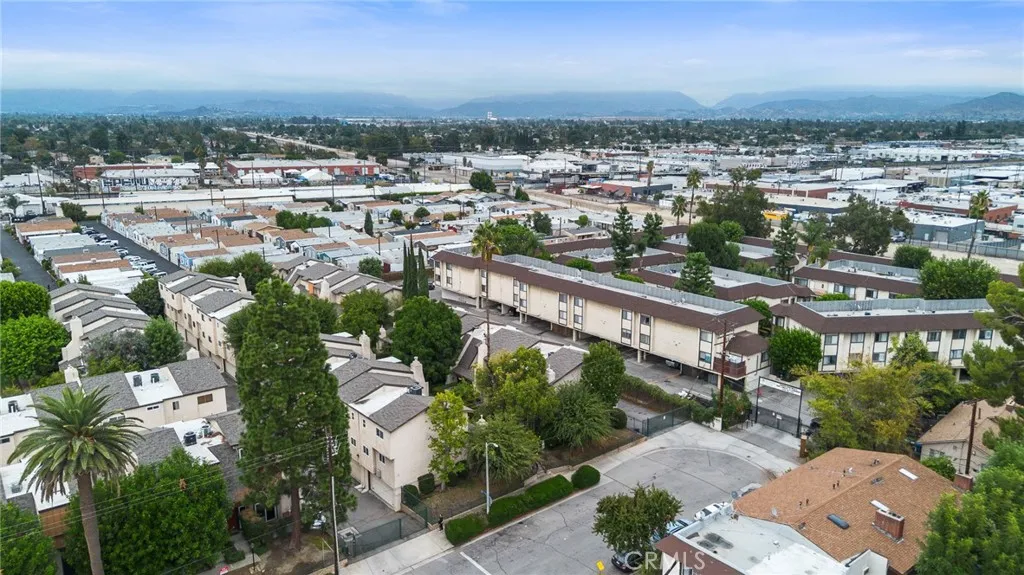 Additional image 90 of 13567 Valerio Street Unit F, Van Nuys, CA 91405