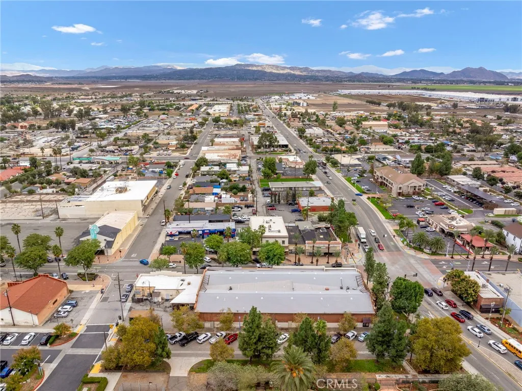 Additional image 41 of 318 S D St, Perris, CA 92570