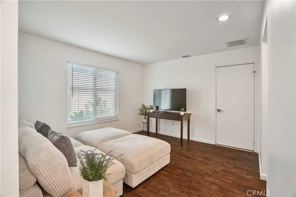 Additional image 11 of 1504 Santiago Court, Bakersfield, CA 93307