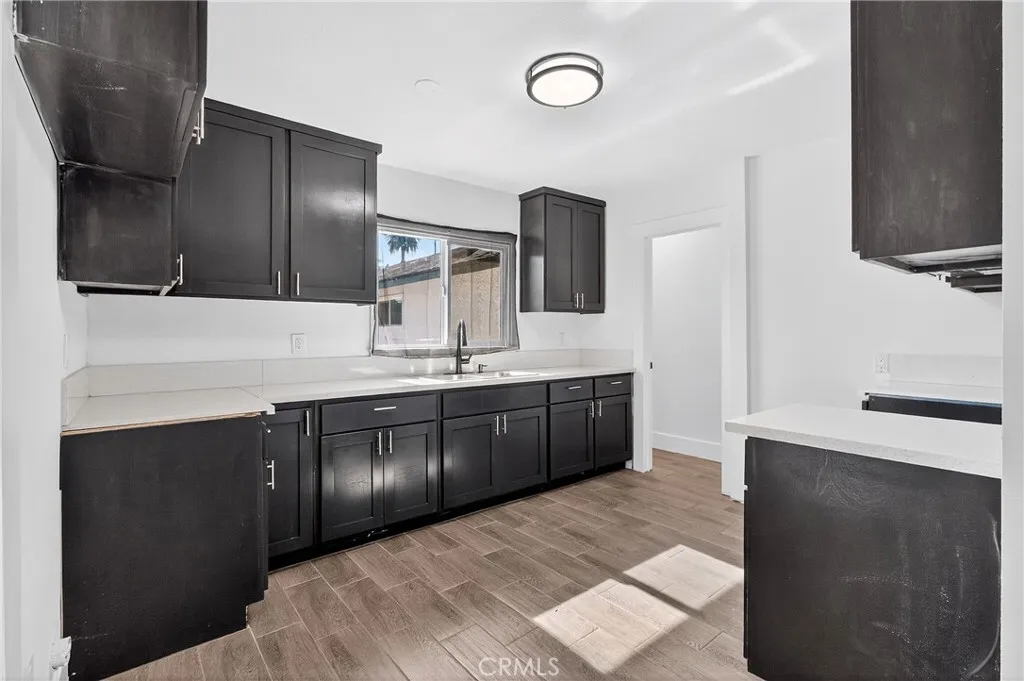 Additional image 7 of 1052 W 74th St, Los Angeles, CA 90044