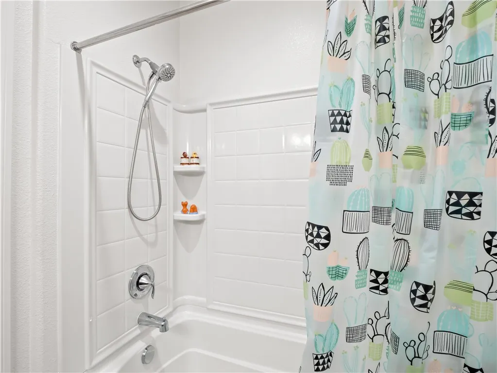 Additional image 72 of 425 Karen Ave, Kerman, CA 93630