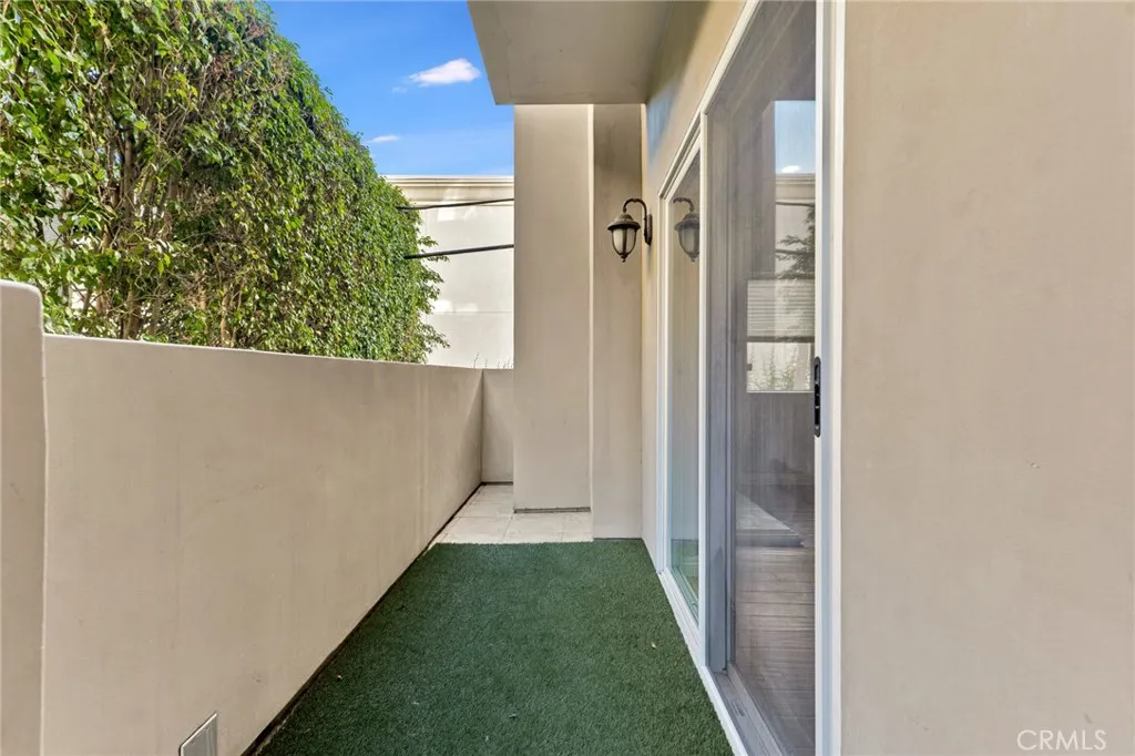 Additional image 43 of 10866 Bluffside Unit 5, Studio City, CA 91604