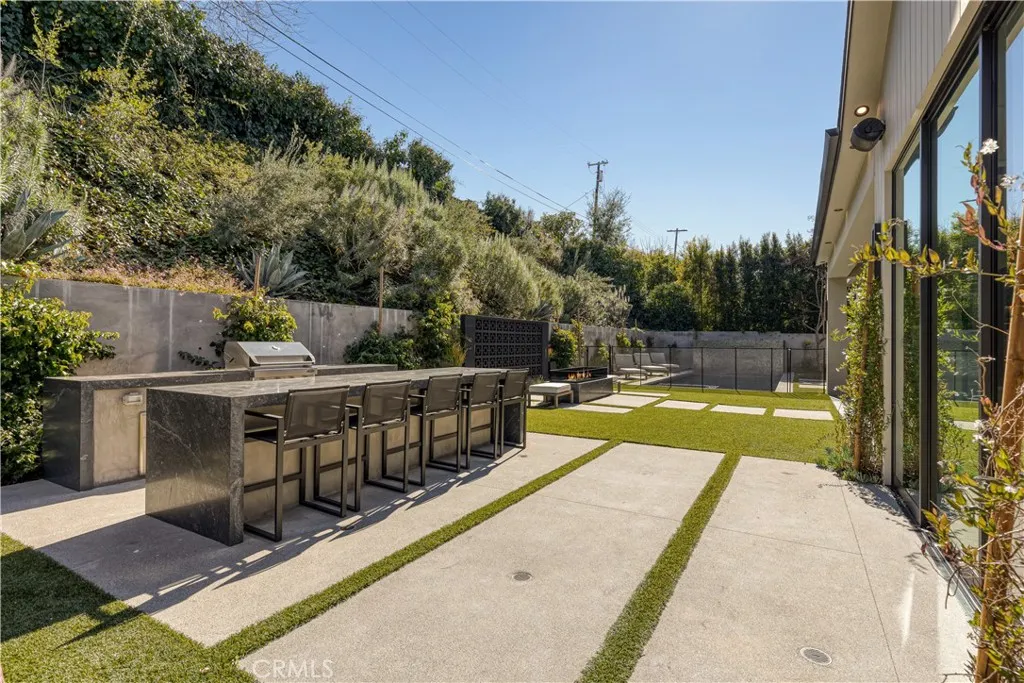 Additional image 115 of 4050 Contera Road, Encino, CA 91436