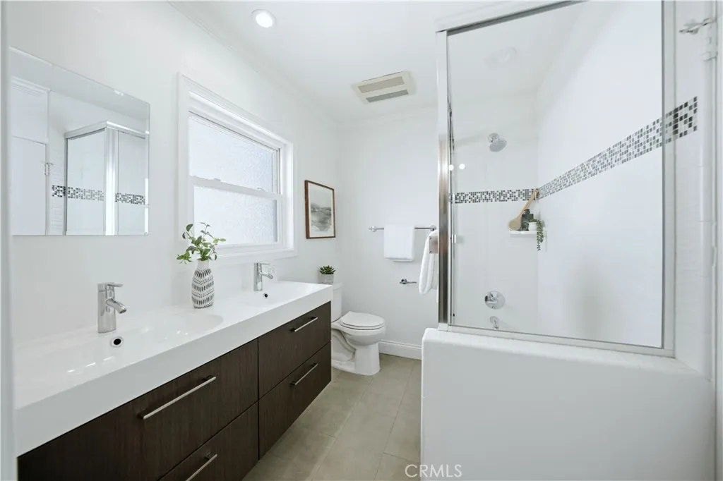 Additional image 82 of 108 Roycroft Avenue, Long Beach, CA 90803