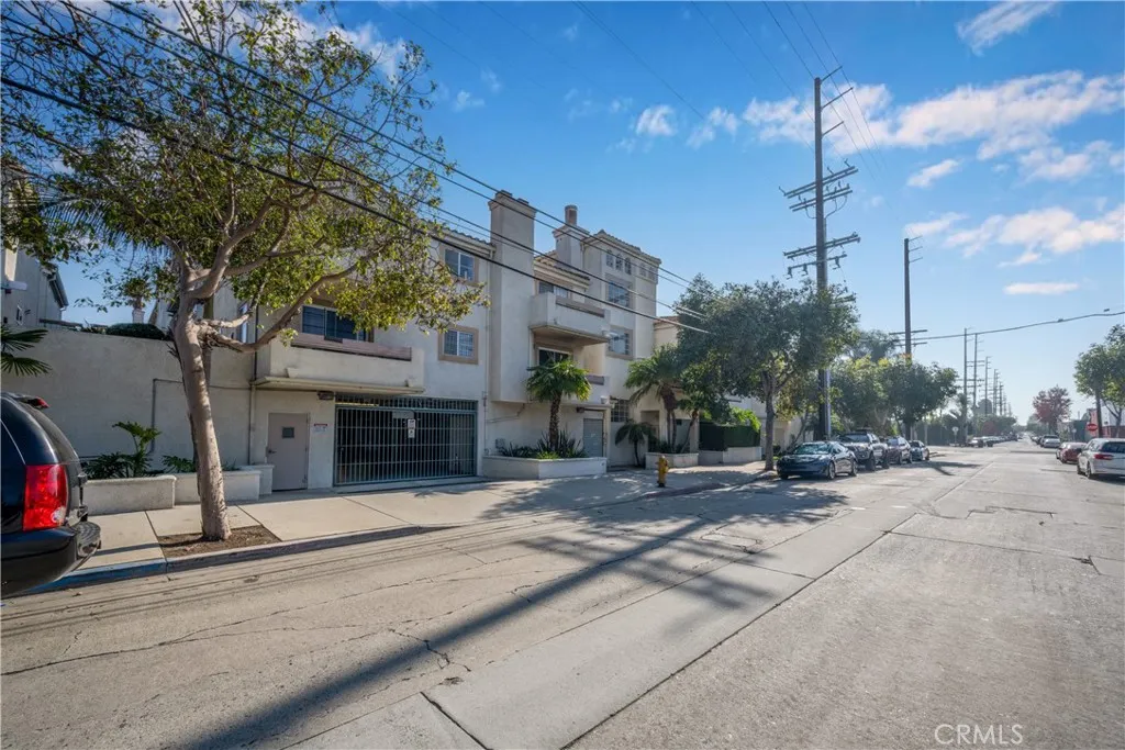 Additional image 107 of 3605 E Anaheim St Unit 407, Long Beach, CA 90804