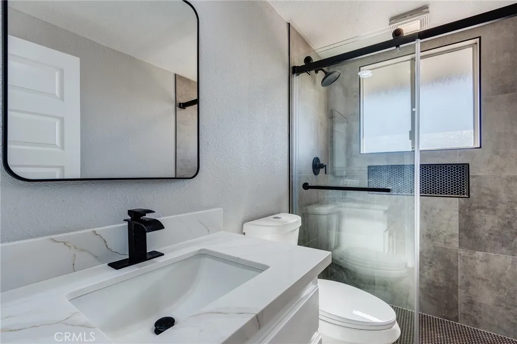 Additional image 18 of 10731 Anaconda Avenue, Oak Hills, CA 92344