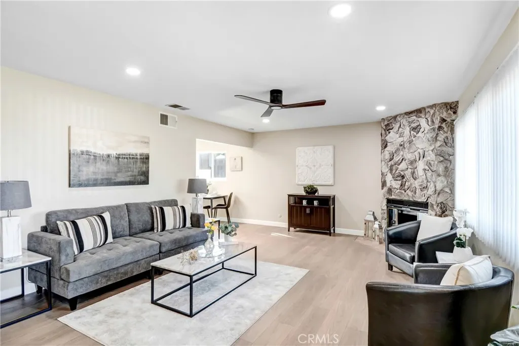 Additional image 27 of 946 W Kendall St, Corona, CA 92882