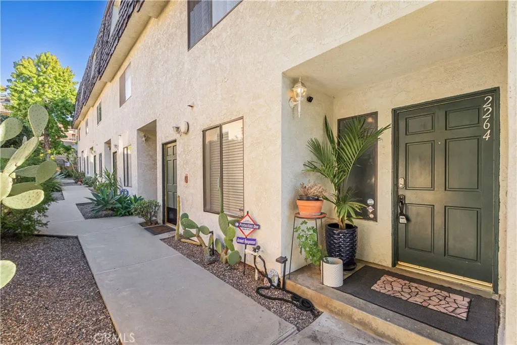 Additional image 2 of 2264 Rose Avenue, Signal Hill, CA 90755